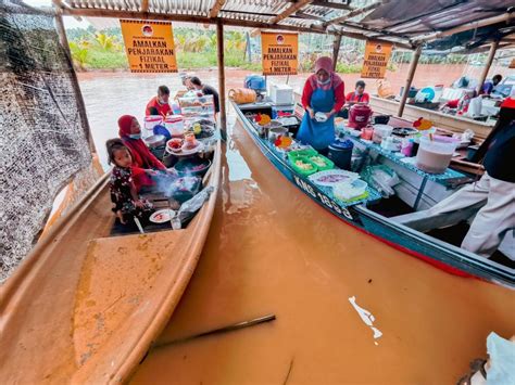 Explorasi pasar terapung pulau suri. Floating Market Made In Kelantan. Pulau Suri Pasar ...