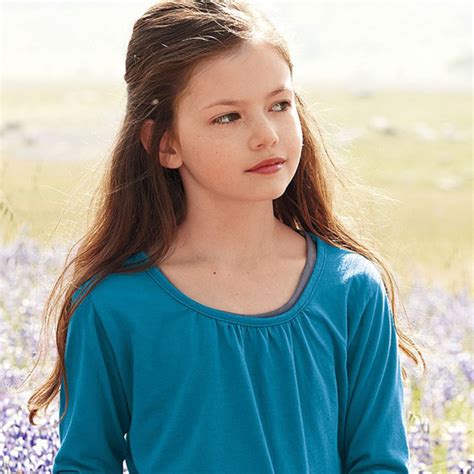 You Wont Believe How Grown Up Twilights Renesmee Looks Now E