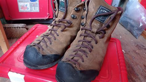 Boost Your Outdoor Adventures with the Right Hiking Boots - YouTube