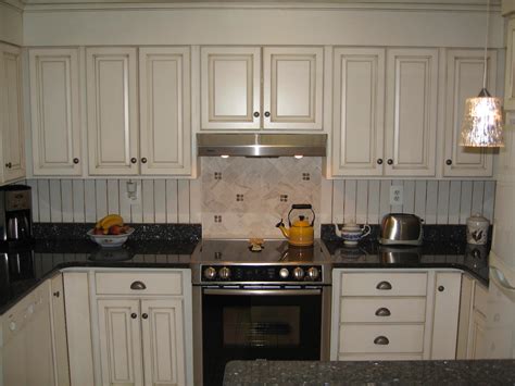 If you want to know more about how to replace kitchen of course, it is possible but only if you can bring in a professional. Replacement Kitchen Cabinet Doors Buying Guide for You ...