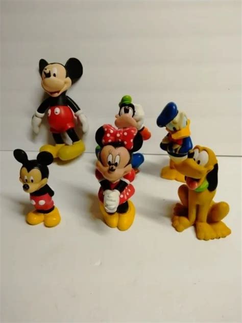 Disney Mickeyand Minnie Mouse Goofy Donald Duck Pluto Rubber Toys Lot Of