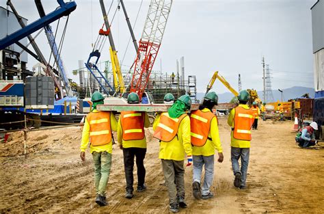 An image of new home construction. 8 Construction Site Safety Best Practices - eSUB ...