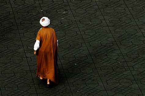 Kisah Sufi Unik 50 Ibrahim Bin Adham Dan Doa Yang Terkabulkan