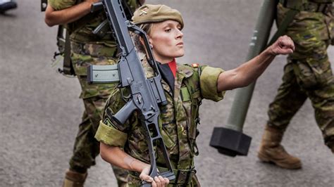 Spain In Drive To Get Women Into Special Forces Bbc News