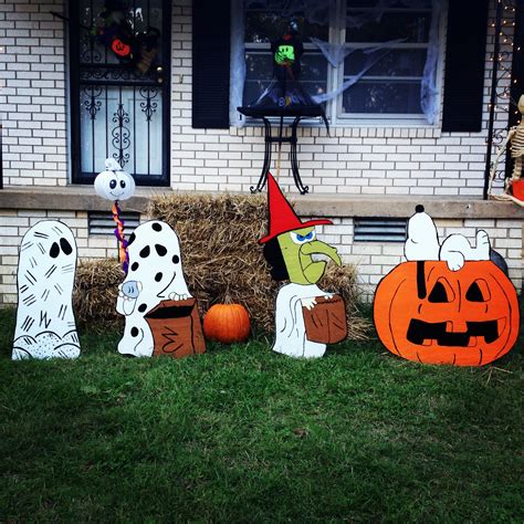 Our Its The Great Pumpkin Charlie Brown Yard Art We Made