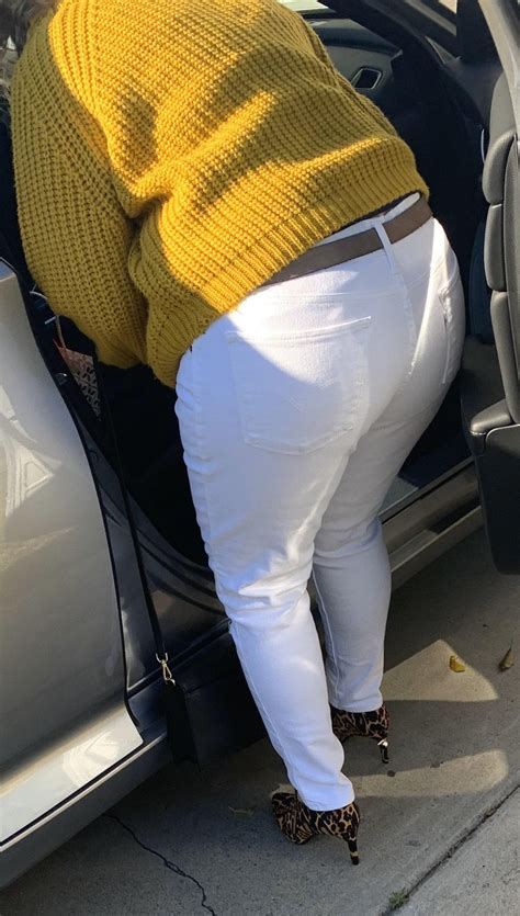Amazing Milf Booty Dont You Agree Ronehotmilf
