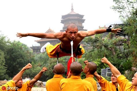 Shaolin Monks Practice Kung Fu In Scorching Heatsilksustainable