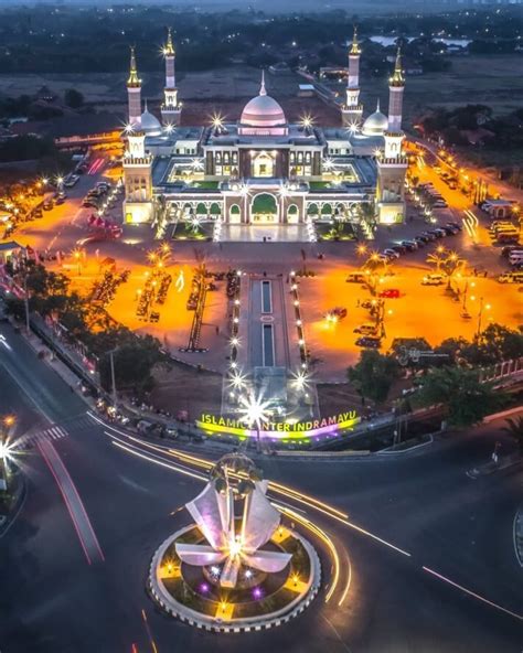 14 Potret Megahnya Islamic Center Indramayu Kata Omed