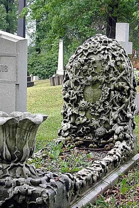 Learn The Meanings And See Photos Of Common Tombstone Symbols