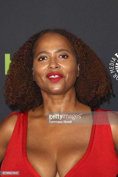Lisa Nicole Carson Photos Photos And Premium High Res Pictures Getty