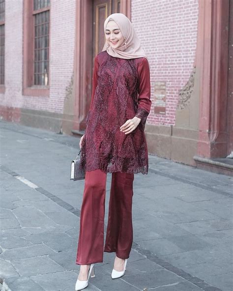 4 Ide Outfit Kondangan Hijab Dengan Celana Yang Elegan Dan Menawan