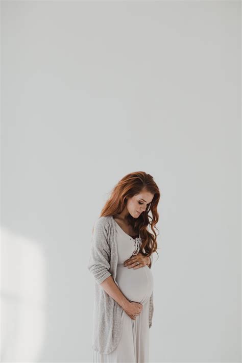 the freckled fox maternity maternity brands pregnancy shoot maternity fashion