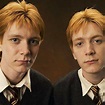 Fred and George Weasley. | Gêmeos weasley, Atores de harry potter ...