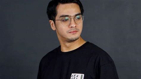 Biodata Dan Profil Ricky Harun Lengkap Dengan Karier Keluarga Dan Prestasi Tribunpriangan