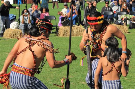 Native American tribes maintaining anti-Columbus Day tradition
