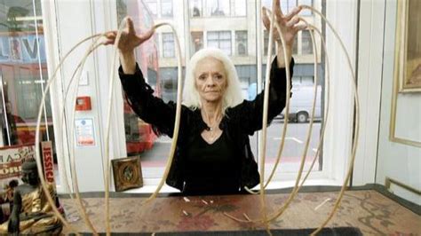 Woman With Longest Nails In World Reveals How She Lost Them Ladbible