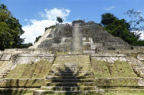 5 Mighty Mayan Ruins In Central America Travelsewhere Mayan Ruins