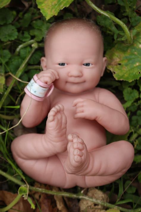 PLANET OF THE DOLLS Doll A Day 265 Berenguer La Newborn