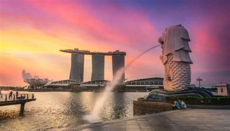 Merlion is a mythical creature with the head of a lion and the body of a fish and is considered an icon of the lion city. 5 Things To Do Near Merlion Park Singapore On Your Trip