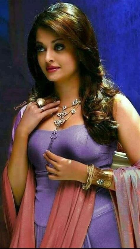 Pin By Smssms On Aishwarya Rai Actresses Girl Actors And Actresses