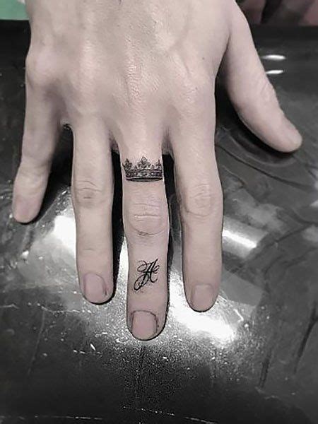 30 Cool Small Tattoo Ideas For Men In 2021 The Trend Spotter Crown