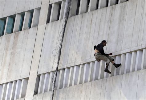 Lahore Pakistan Photos 5 Plunge To Death From Burning