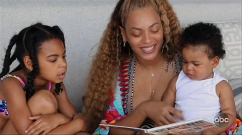 Beyoncé Twins 2020 Age Beyonce Shares Never Bts Videos Of Rumi Sir Blue Ivy Youtube Beyonce
