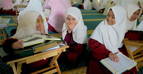 Affin bank berhad affin islamic bank berhad affinonline affin hwang capital affin share trading. Malaysia's Islamic schools need help | The ASEAN Post