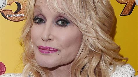 Dolly Parton’s Tattoos Why Singer Always Covers Her Arms Daily Telegraph