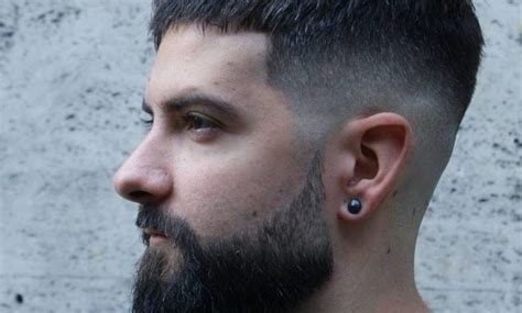 Viking's were norse explores known for their ruthlessness there are countless hairstyles for men to choose from, but shaved sides haircut has beaten them all. Best Hair Styles for Mens in 2019 - 2020 - ReadMyAnswers