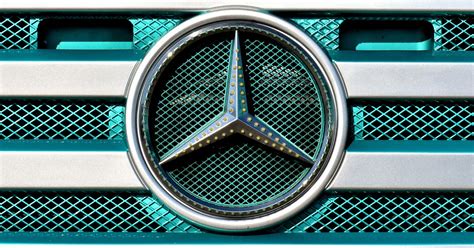 Mercedes Benz Logo Hd Wallpapers 1080p
