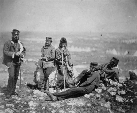 Cdv of a crimean war veteran of the 71st regt of foot wearing his medals. Photos of the Crimean War (19 photos) | Crimean war, Old photos, Heritage image