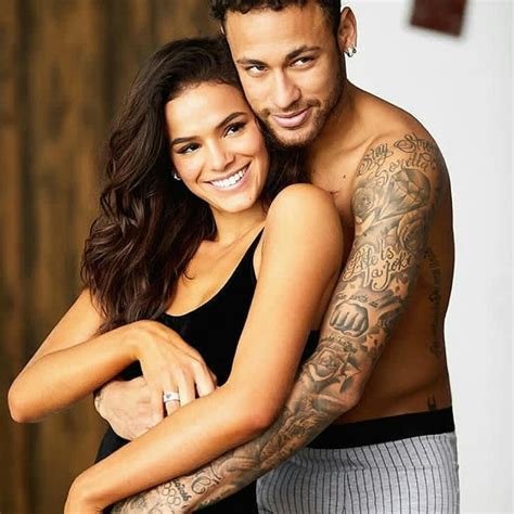 Fifa World Cup 2018 Neymar Jr And Bruna Marquezini 10 Hot Pics Of The Couple You Don T Wanna