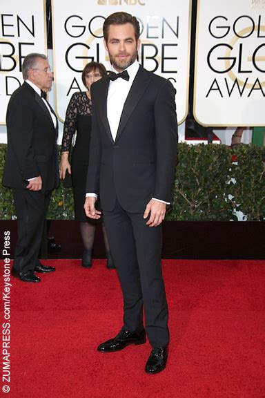 Chris Pine Looked Dapper In A Ermenegildo Zegna Couture Tuxedo