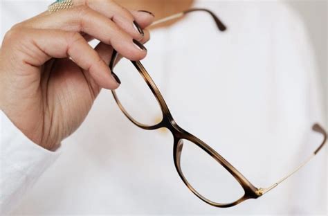 Pros And Cons Of Getting Same Day Prescription Glasses Eleven Magazine