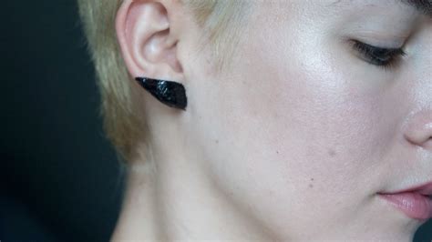 I Tried The Ear Makeup Trend To See If Its Something You Should Ever