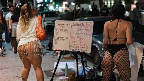 Strippers In North Hollywood Are Twerking For Their Rights Knock LA
