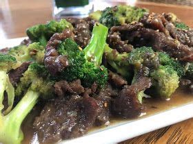 Place beef and garlic in a large pot. Casa Baluarte Filipino Recipes: Easy Beef and Broccoli ...