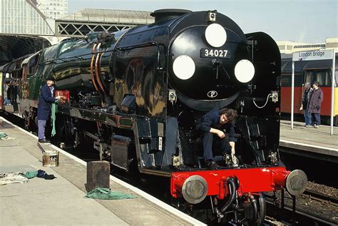 Pin By Christopher Reilly On All Things Steamy Steam Trains Uk
