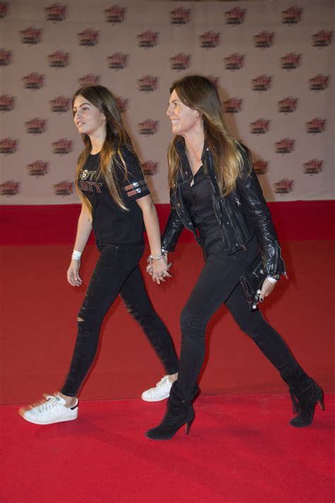 Photo V Ronika Loubry Et Sa Fille Thylane Blondeau Arriv Es La E C R Monie Des Nrj Music