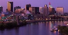 st-paul-skyline-and-mississippi-river - Minnesota Pictures - Minnesota ...