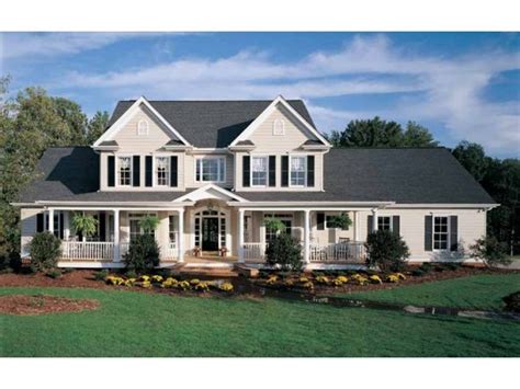 Enjoying renewed popularity, traditional farmhouse plans have withstood the test of time. Country Farmhouse Style House Plans Farmhouse-Style Blog, dream homes plans - Treesranch.com