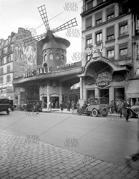 Montmartre Place Blanche The Moulin Rouge Paris Xviiith
