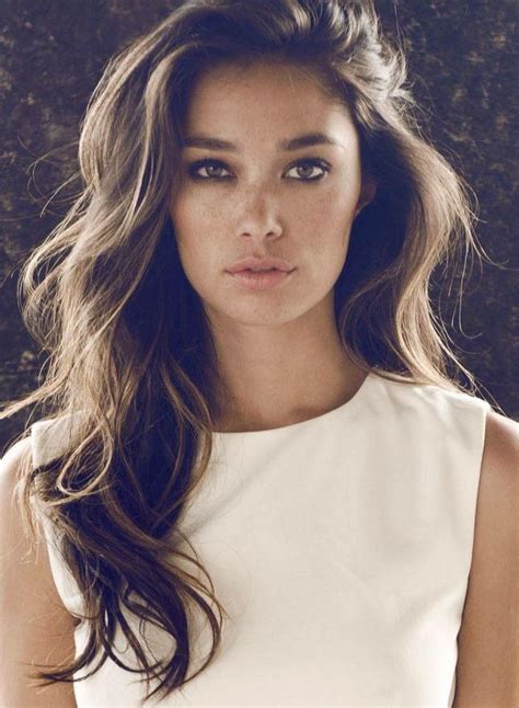 Stunning Wavy Hairstyles To Get Inspired