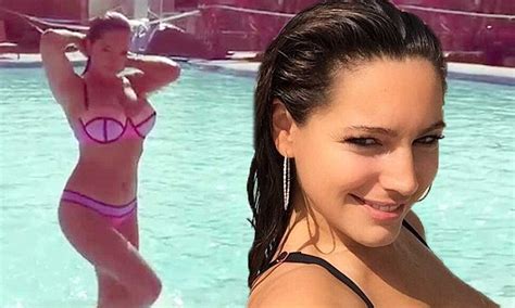 Kelly Brook Posts Sexy Bikini Videos Of Herself From La Daily Mail Online