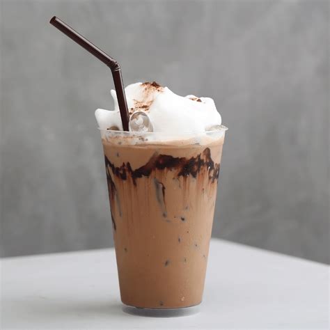 How To Make An Iced Mocha Coffee Easy And Delicious Recipe