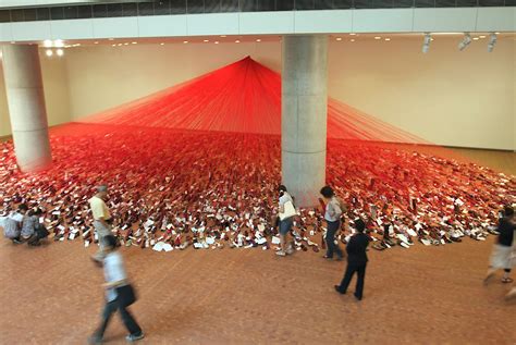 Chiharu Shiota Eine Künstlerin Zwischen Japan Und Berlin Artberlinde