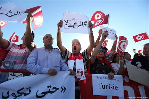 Tunisia Approves Illegal Enrichment Law To Strengthen Anti Corruption Fight Middle East Monitor