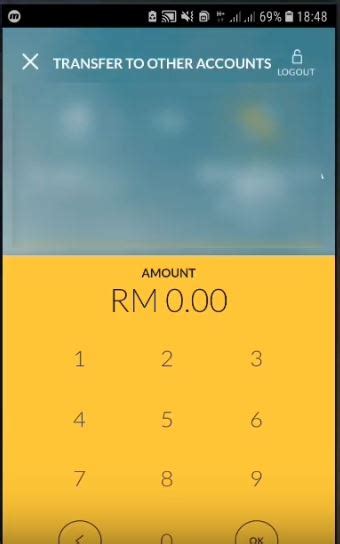 Mari saya tunjukkan bagaimana cara hendak withdraw duit. Cara Transfer Duit Maybank ke Maybank Online dan ATM