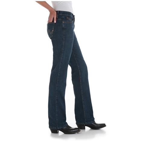 Womens Wrangler® Cowgirl Cut® 34 Inseam Ultimate Riding® Jeans Q